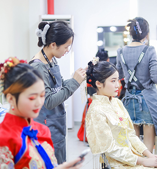 百美汇技能培训